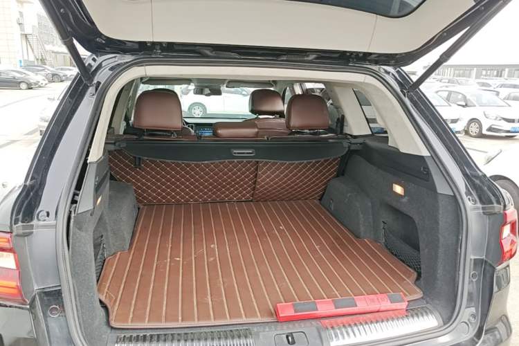 Used Hongqi HS7 2019 3.0T Automatic All-Wheel Drive Smart Connect Flagship Edition Trunk