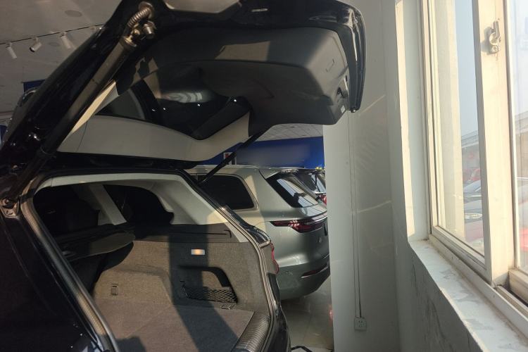 Used Hongqi HS7 2019 3.0T Automatic All-Wheel Drive Smart Connect Flagship Edition Trunk