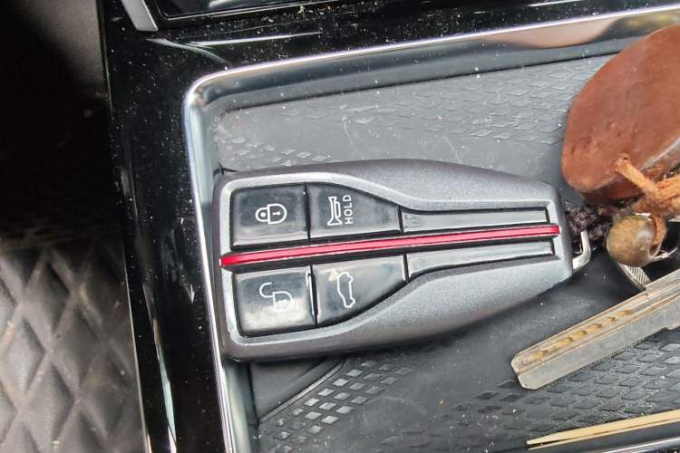 Used Hongqi HS7 2019 3.0T Automatic All-Wheel Drive Smart Connect Flagship Edition Vehicle Key