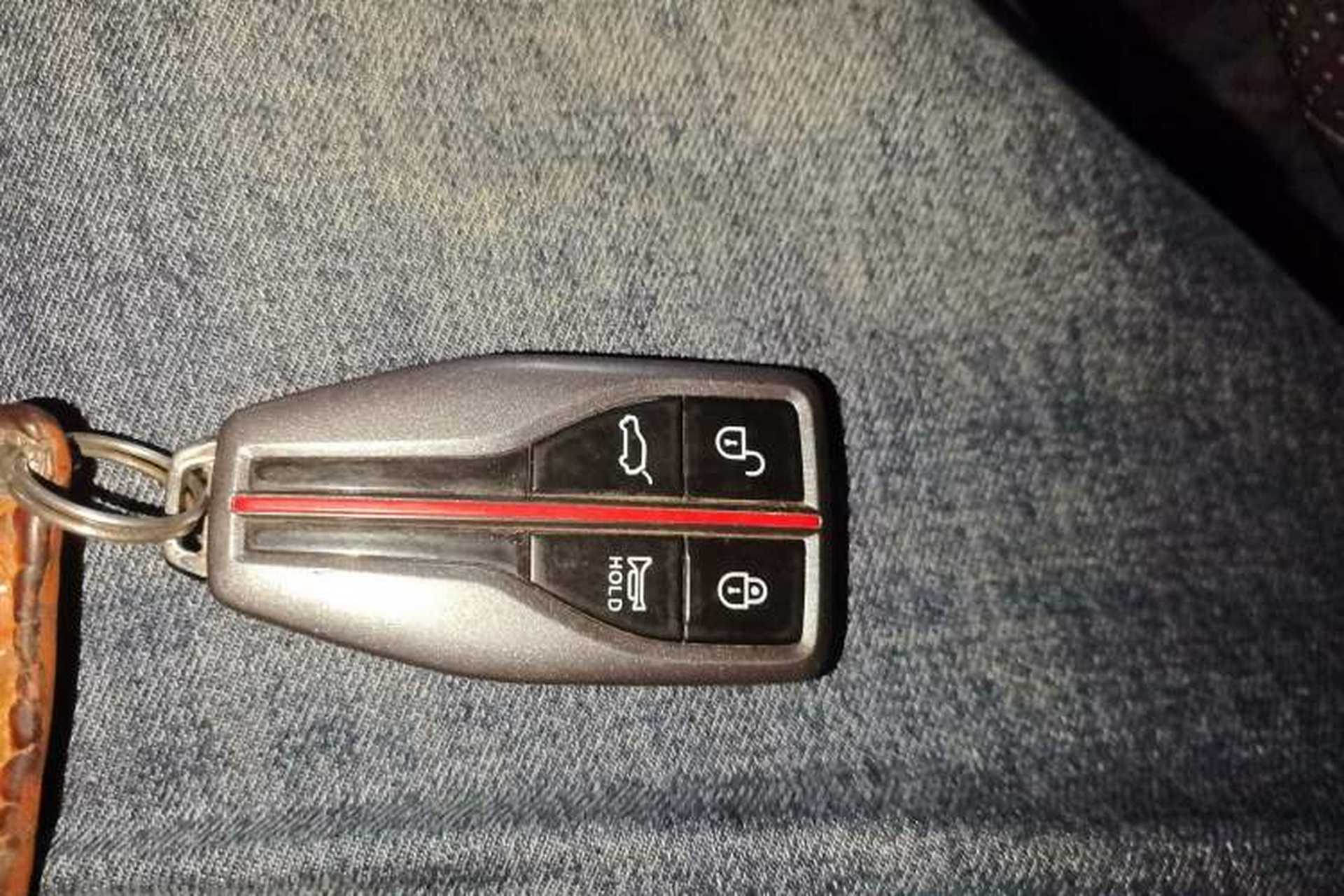 Used Hongqi HS7 2019 3.0T Automatic All-Wheel Drive Smart Connect Flagship Edition Vehicle Key