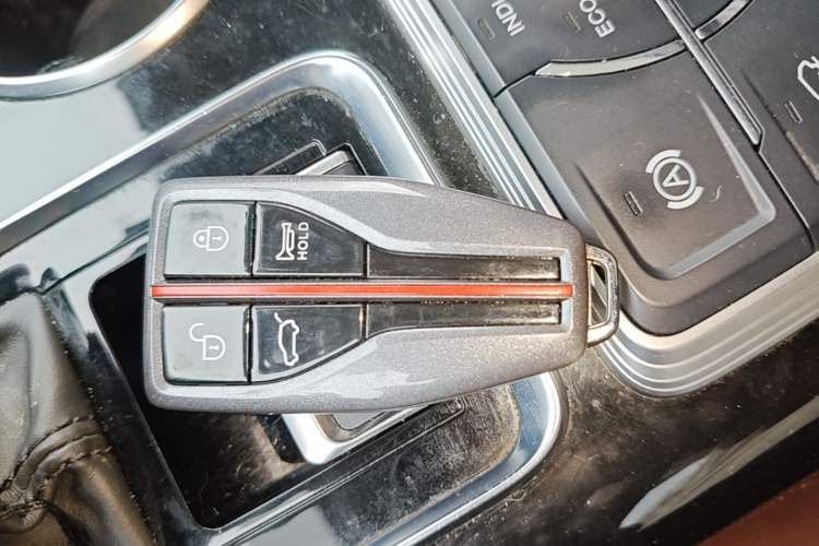 Used Hongqi HS7 2019 3.0T Automatic All-Wheel Drive Smart Connect Flagship Edition Vehicle Key