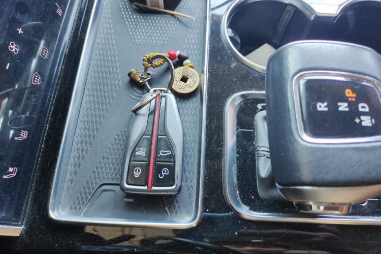 Used Hongqi HS7 2019 3.0T Automatic All-Wheel Drive Smart Connect Flagship Edition Vehicle Key