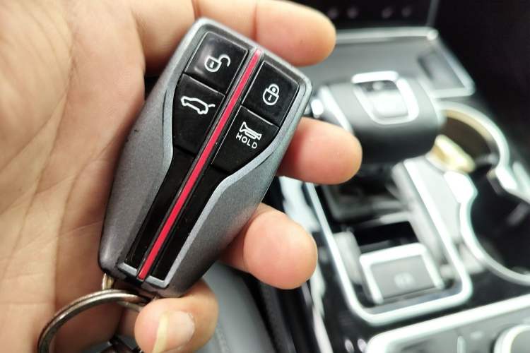 Used Hongqi HS7 2019 3.0T Automatic All-Wheel Drive Smart Connect Flagship Edition Vehicle Key