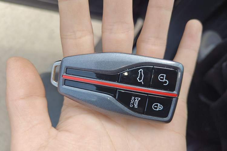 Used Hongqi HS7 2019 3.0T Automatic All-Wheel Drive Smart Connect Flagship Edition Vehicle Key