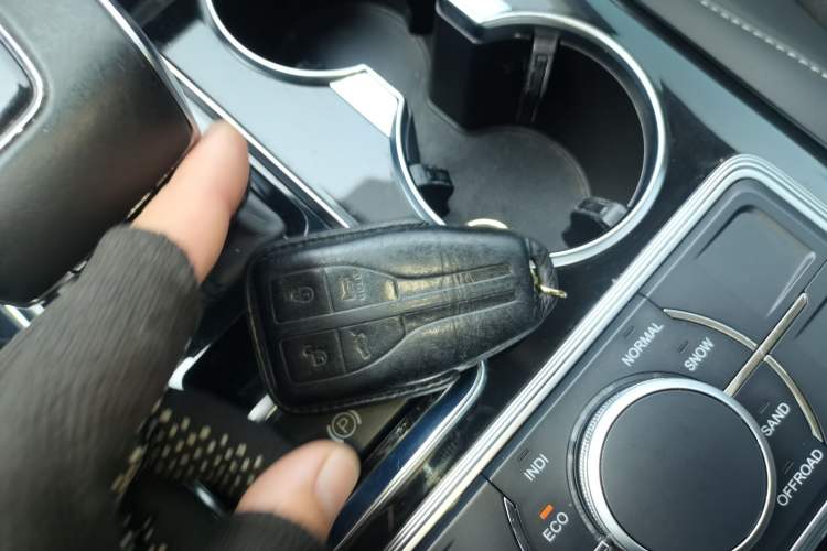 Used Hongqi HS7 2019 3.0T Automatic All-Wheel Drive Smart Connect Flagship Edition Vehicle Key