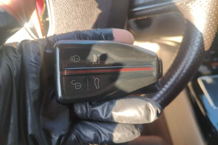 Used Hongqi HS7 2019 3.0T Automatic All-Wheel Drive Smart Connect Flagship Edition Vehicle Key
