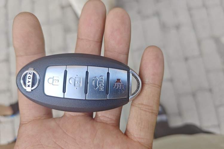 Used Hongqi HS7 2019 3.0T Automatic All-Wheel Drive Smart Connect Flagship Edition Vehicle Key