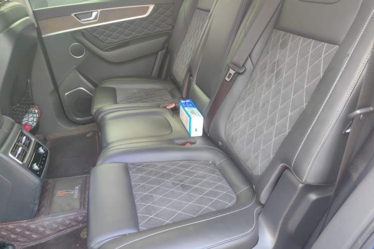 Used Hongqi HS7 2019 3.0T Automatic All-Wheel Drive Smart Connect Flagship Edition Left Rear Seat