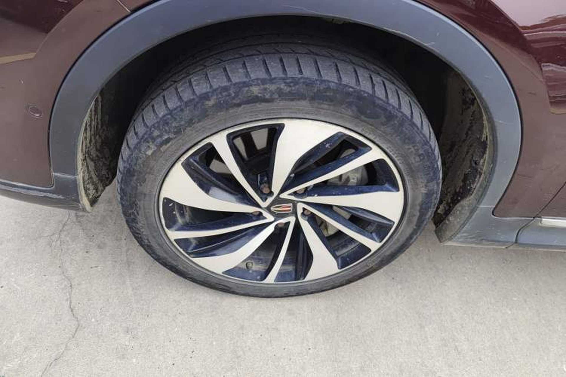 Used Hongqi HS7 2019 3.0T Automatic All-Wheel Drive Smart Connect Flagship Edition Left Front Wheel Hub