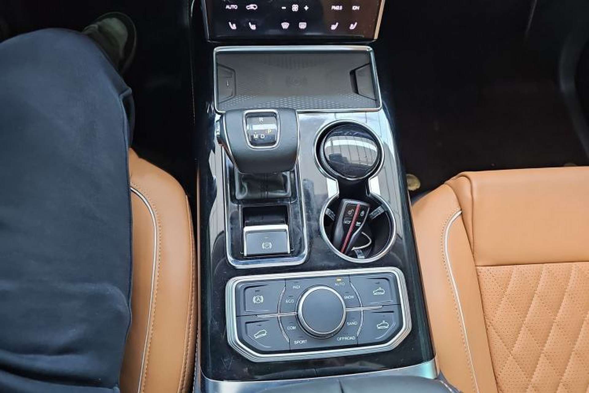 Used Hongqi HS7 2019 3.0T Automatic All-Wheel Drive Smart Connect Flagship Edition Gear Lever
