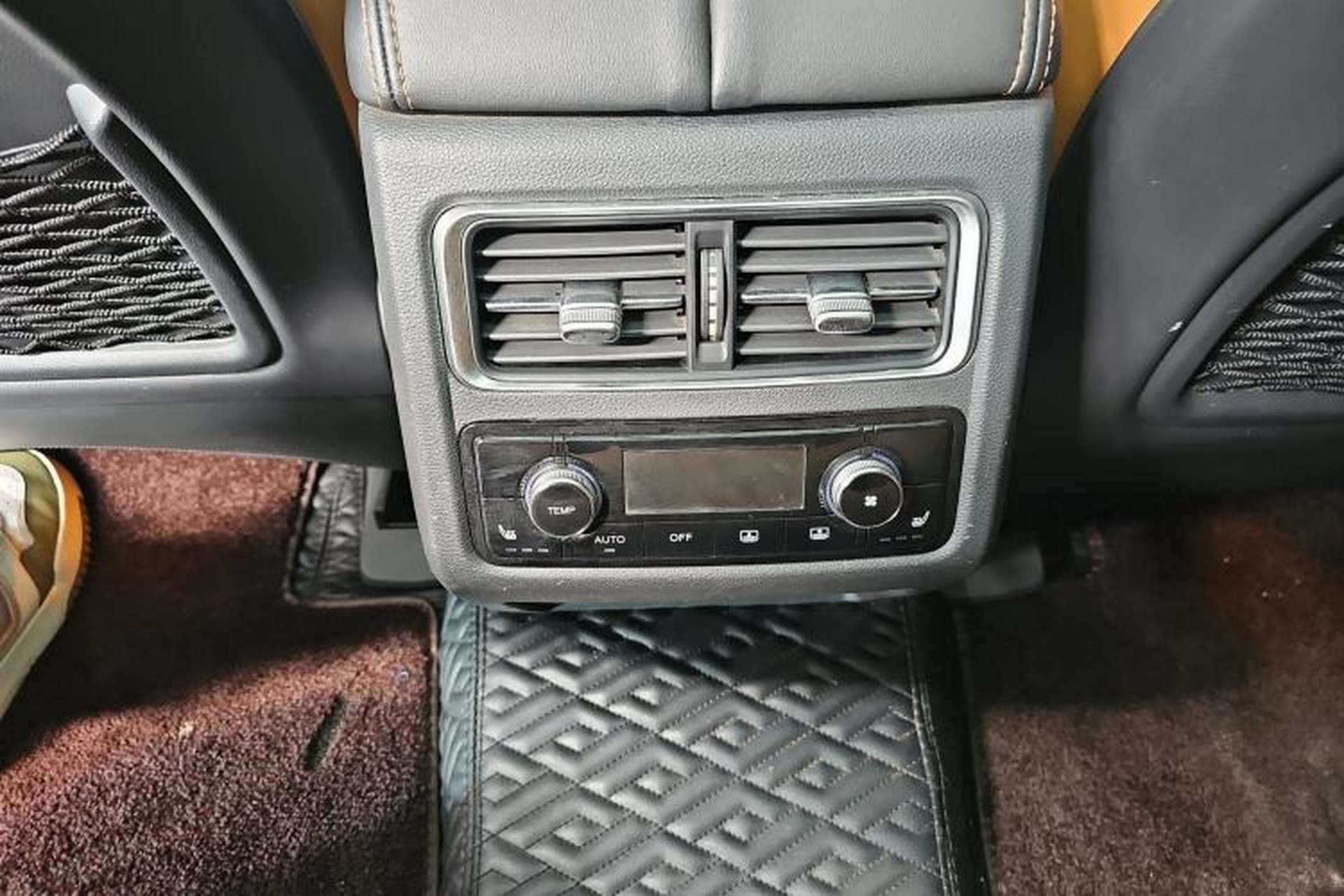 Used Hongqi HS7 2019 3.0T Automatic All-Wheel Drive Smart Connect Flagship Edition Interior 1