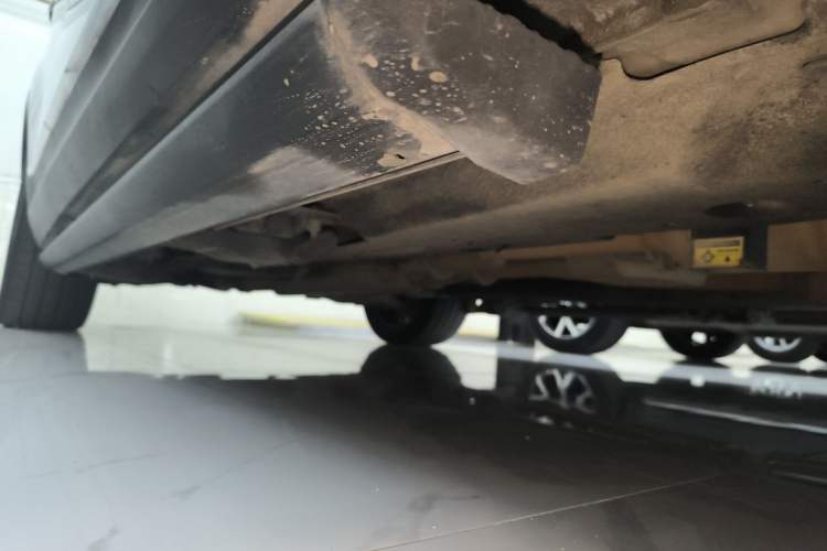 Used Hongqi HS7 2019 3.0T Automatic All-Wheel Drive Smart Connect Flagship Edition Right Side Sill