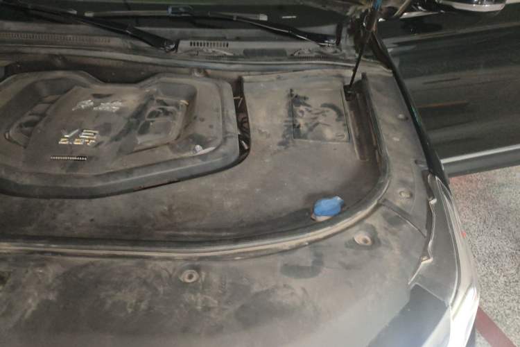 Used Hongqi HS7 2019 3.0T Automatic All-Wheel Drive Flagship Edition Engine Bay Left