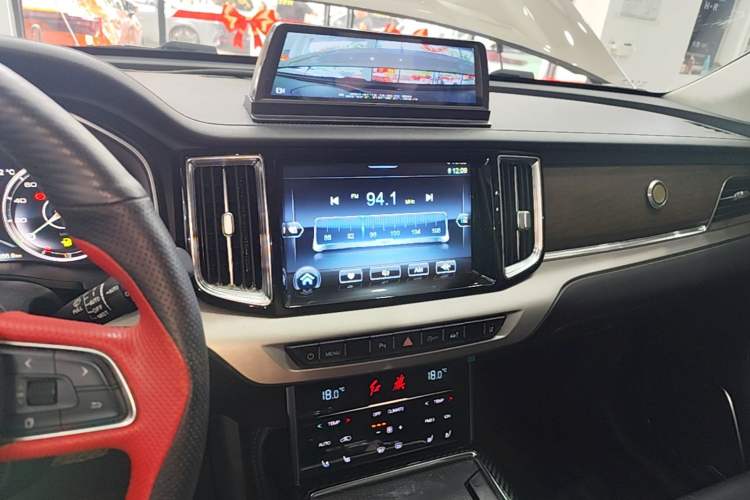 Used Hongqi HS7 2019 3.0T Automatic All-Wheel Drive Smart Connect Flagship Edition Audio And AC Panel