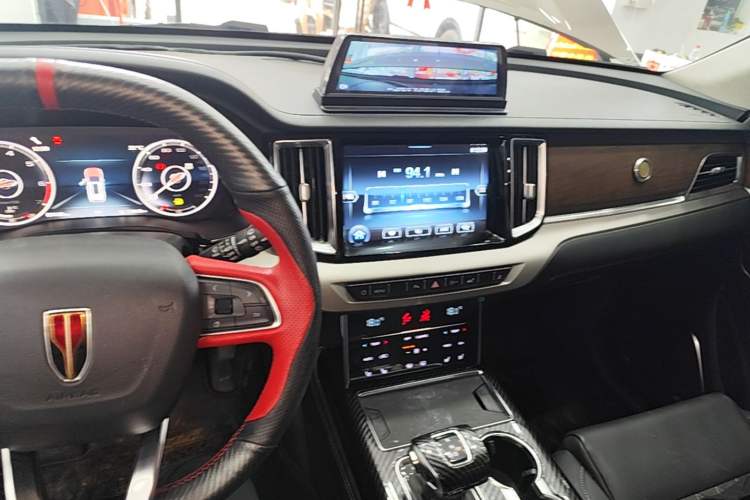Used Hongqi HS7 2019 3.0T Automatic All-Wheel Drive Smart Connect Flagship Edition Center Console