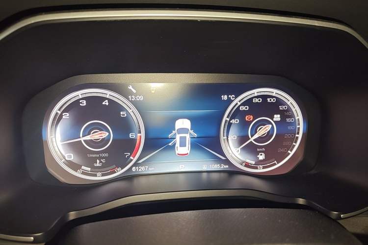 Used Hongqi HS7 2019 3.0T Automatic All-Wheel Drive Smart Connect Flagship Edition Instrument Cluster