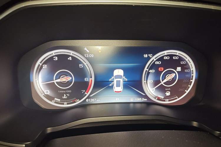 Used Hongqi HS7 2019 3.0T Automatic All-Wheel Drive Smart Connect Flagship Edition Odometer Close Up
