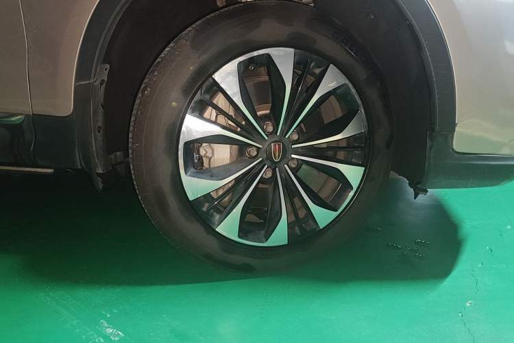 Used Hongqi HS7 2019 3.0T Automatic All-Wheel Drive Smart Connect Flagship Edition Right Front Wheel Hub