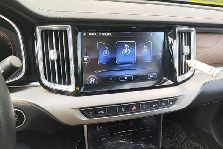 Used Hongqi HS7 2021 3.0T Automatic All-Wheel Drive Smart Connect Flagship Edition Audio And AC Panel