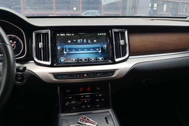 Used Hongqi HS7 2021 2.0T DCT Two-Wheel Drive Smart Connect Flagship Edition Audio And AC Panel
