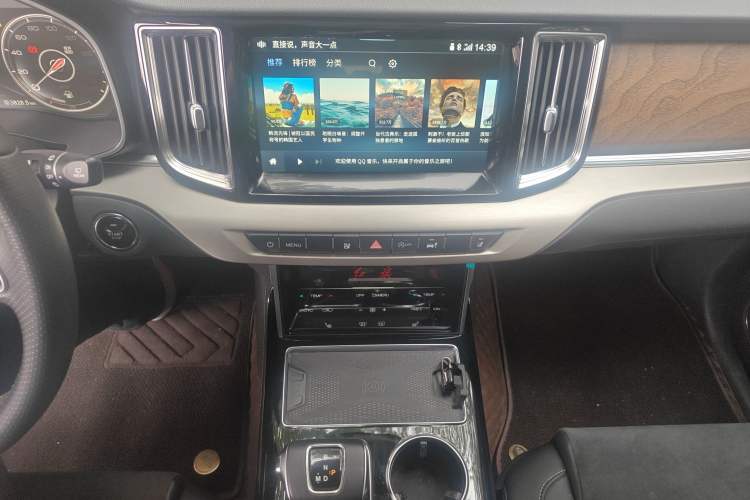 Used Hongqi HS7 2021 2.0T DCT Two-Wheel Drive Smart Connect Flagship Edition Audio And AC Panel