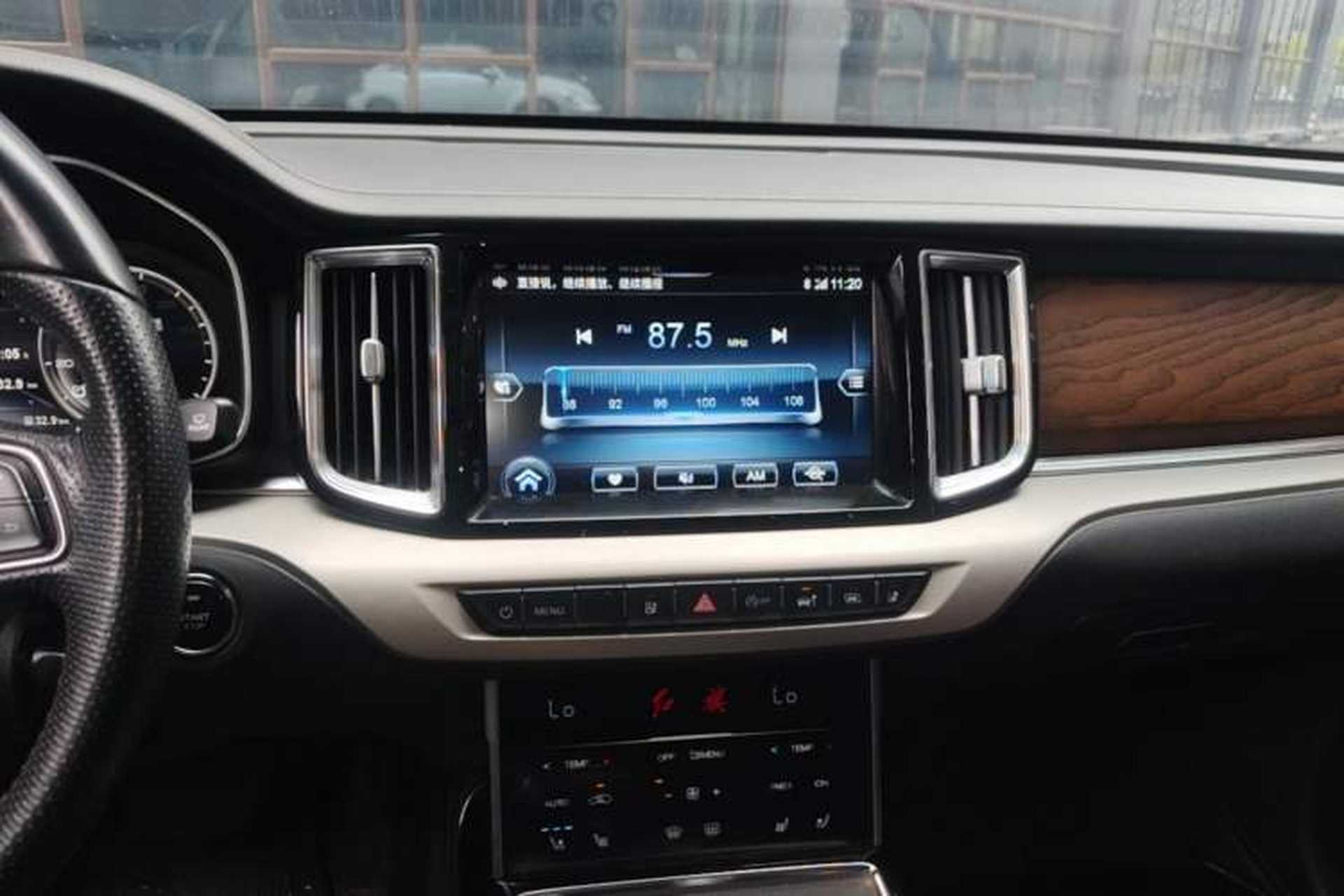 Used Hongqi HS7 2021 2.0T DCT Two-Wheel Drive Smart Connect Flagship Edition Audio And AC Panel