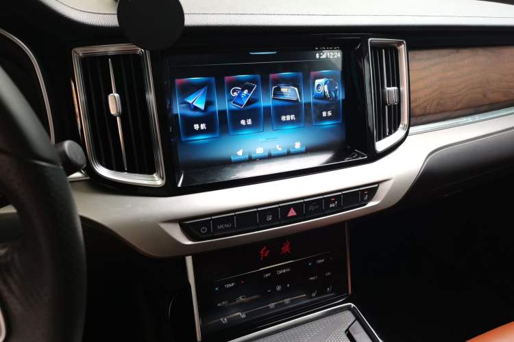 Used Hongqi HS7 2021 3.0T Automatic All-Wheel Drive Smart Connect Flagship Edition Audio And AC Panel