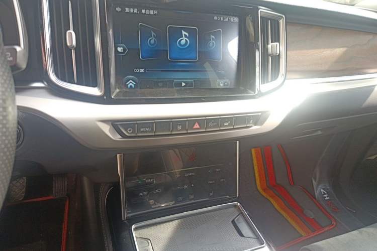 Used Hongqi HS7 2021 2.0T DCT Two-Wheel Drive Smart Connect Flagship Edition Audio And AC Panel