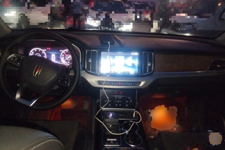 Used Hongqi HS7 2021 2.0T DCT Two-Wheel Drive Smart Connect Flagship Edition Center Console