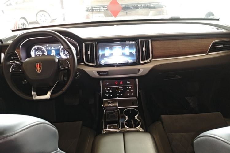 Used Hongqi HS7 2021 2.0T DCT Two-Wheel Drive Smart Connect Flagship Edition Center Console