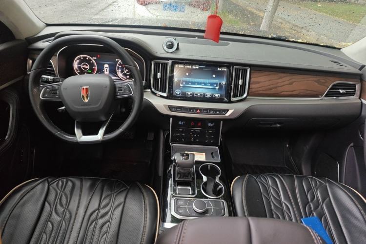 Used Hongqi HS7 2021 2.0T DCT Two-Wheel Drive Smart Connect Flagship Edition Center Console