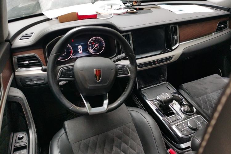Used Hongqi HS7 2021 3.0T Automatic All-Wheel Drive Smart Connect Flagship Edition Center Console