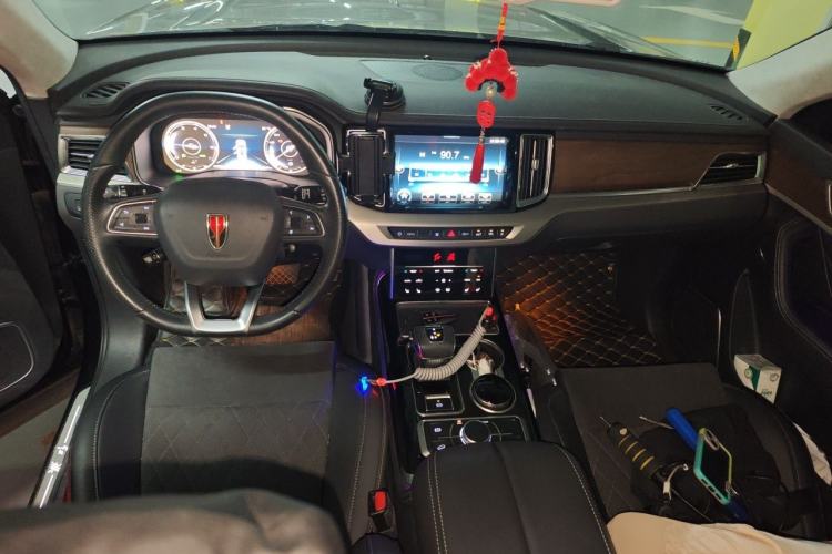 Used Hongqi HS7 2021 2.0T DCT Two-Wheel Drive Smart Connect Flagship Edition Center Console