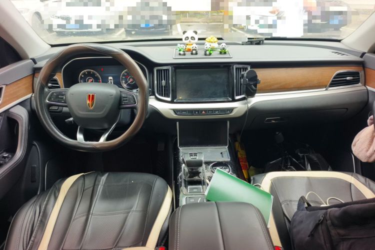 Used Hongqi HS7 2021 2.0T DCT Two-Wheel Drive Smart Connect Flagship Edition Center Console