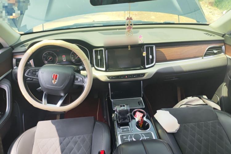 Used Hongqi HS7 2021 2.0T DCT Two-Wheel Drive Smart Connect Flagship Edition Center Console