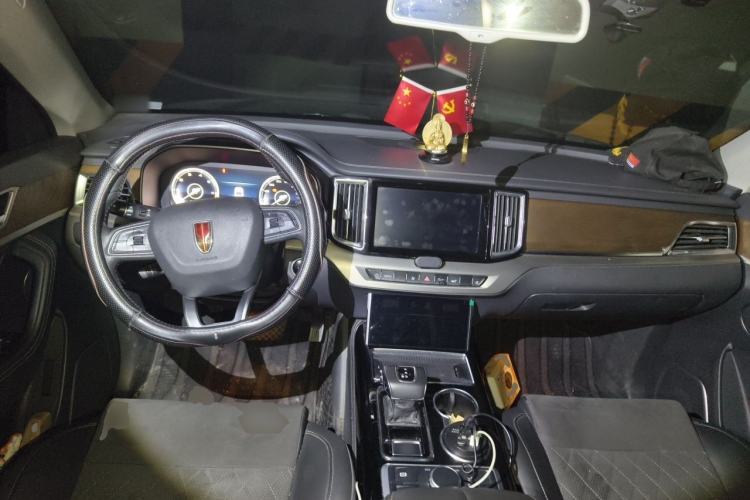 Used Hongqi HS7 2021 2.0T DCT Two-Wheel Drive Smart Connect Flagship Edition Center Console