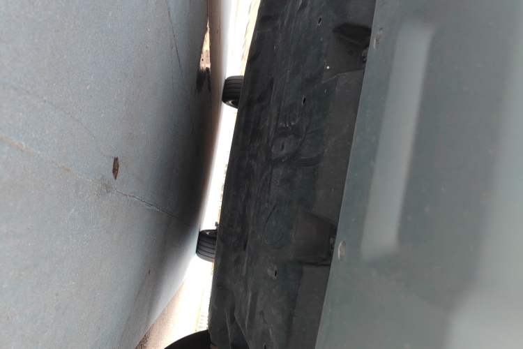 Used Hongqi HS7 2021 2.0T DCT Two-Wheel Drive Smart Connect Flagship Edition Chassis Front