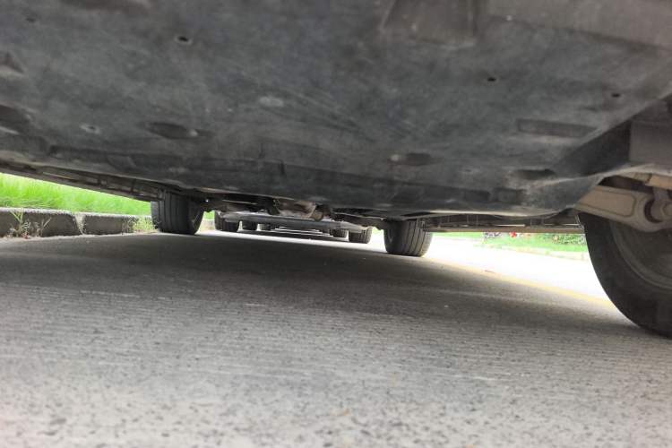 Used Hongqi HS7 2021 2.0T DCT Two-Wheel Drive Smart Connect Flagship Edition Chassis Front