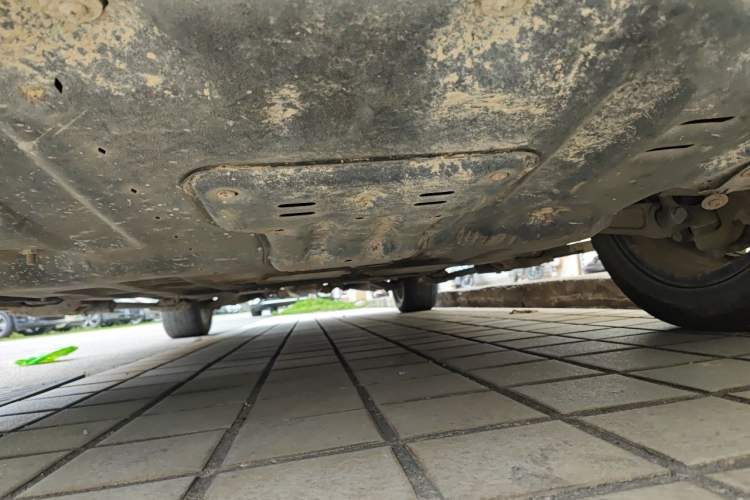 Used Hongqi HS7 2021 2.0T DCT Two-Wheel Drive Smart Connect Flagship Edition Chassis Front