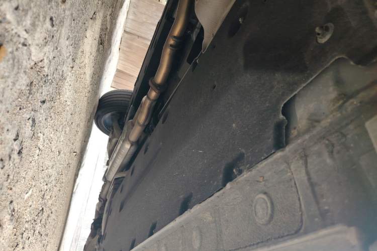 Used Hongqi HS7 2021 2.0T DCT Two-Wheel Drive Smart Connect Flagship Edition Chassis Front Left