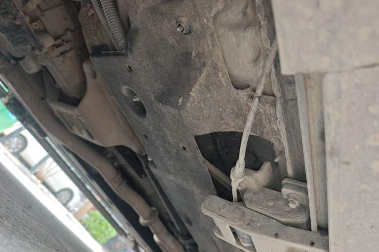 Used Hongqi HS7 2021 2.0T DCT Two-Wheel Drive Smart Connect Flagship Edition Chassis Front Left