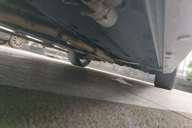 Used Hongqi HS7 2021 2.0T DCT Two-Wheel Drive Smart Connect Flagship Edition Chassis Front Left