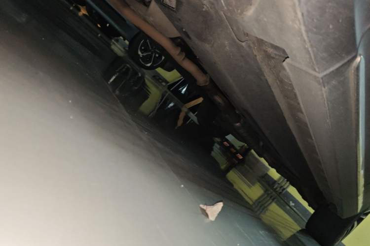 Used Hongqi HS7 2021 2.0T DCT Two-Wheel Drive Smart Connect Flagship Edition Chassis Front Left