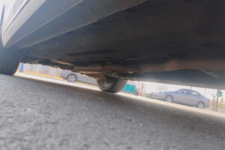 Used Hongqi HS7 2021 2.0T DCT Two-Wheel Drive Smart Connect Flagship Edition Chassis Front Right