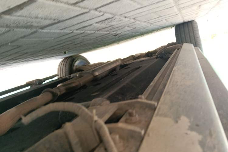 Used Hongqi HS7 2021 2.0T DCT Two-Wheel Drive Smart Connect Flagship Edition Chassis Front Right