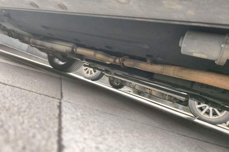 Used Hongqi HS7 2021 2.0T DCT Two-Wheel Drive Smart Connect Flagship Edition Chassis Front Right