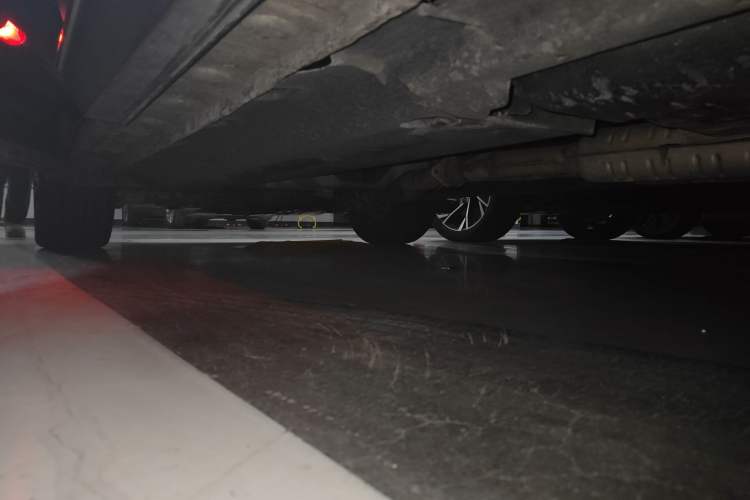 Used Hongqi HS7 2021 2.0T DCT Two-Wheel Drive Smart Connect Flagship Edition Chassis Rear Left