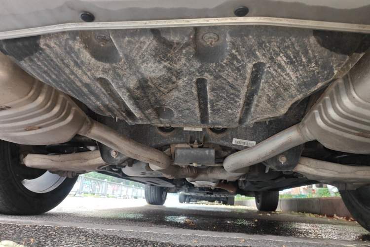 Used Hongqi HS7 2021 2.0T DCT Two-Wheel Drive Smart Connect Flagship Edition Chassis Rear