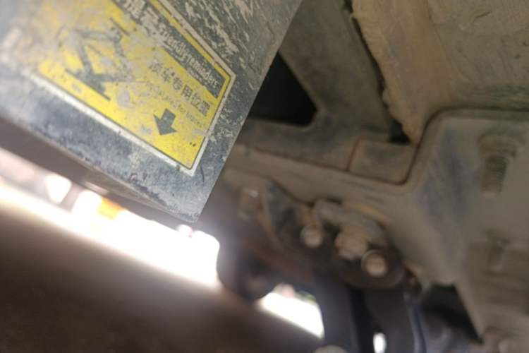 Used Hongqi HS7 2021 2.0T DCT Two-Wheel Drive Smart Connect Flagship Edition Chassis Rear Right
