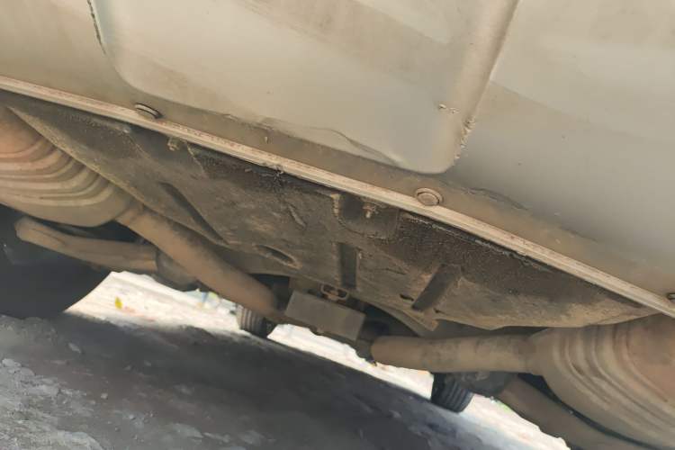 Used Hongqi HS7 2021 2.0T DCT Two-Wheel Drive Smart Connect Flagship Edition Chassis Rear